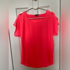 Express - XS blouse with cross cross cutouts on sleeves